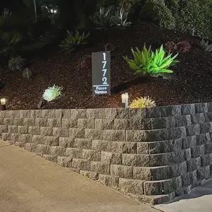 Customizable Modern Address Sign With Stakes - Solar Lighted